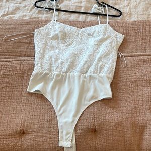 White floral body suit